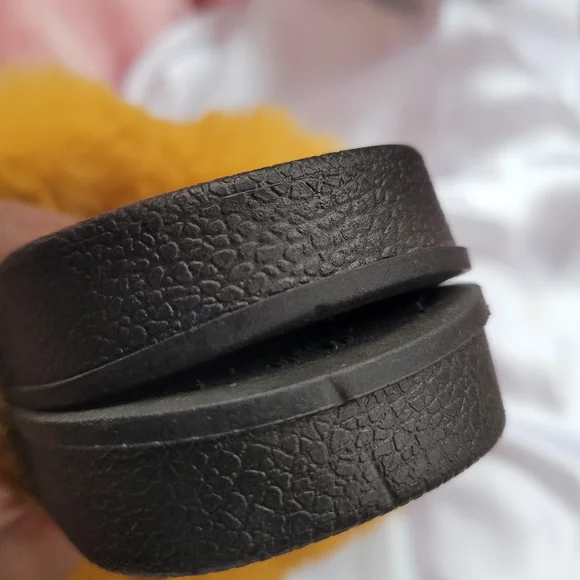 Henry Ferrera Golden Fur Slides - Picture 6 of 7